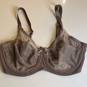 Wacoal Retro Chic Full-Figure Underwire Bra (Style #855186). Size 34D